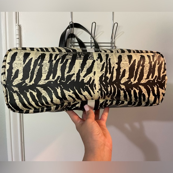 L.A.M.B. Newspaper / Animal Print Tote Bag - Picture 3 of 4